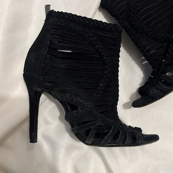 Schutz Yoko Suede Sandal Booties Black size 6 - Picture 3 of 8